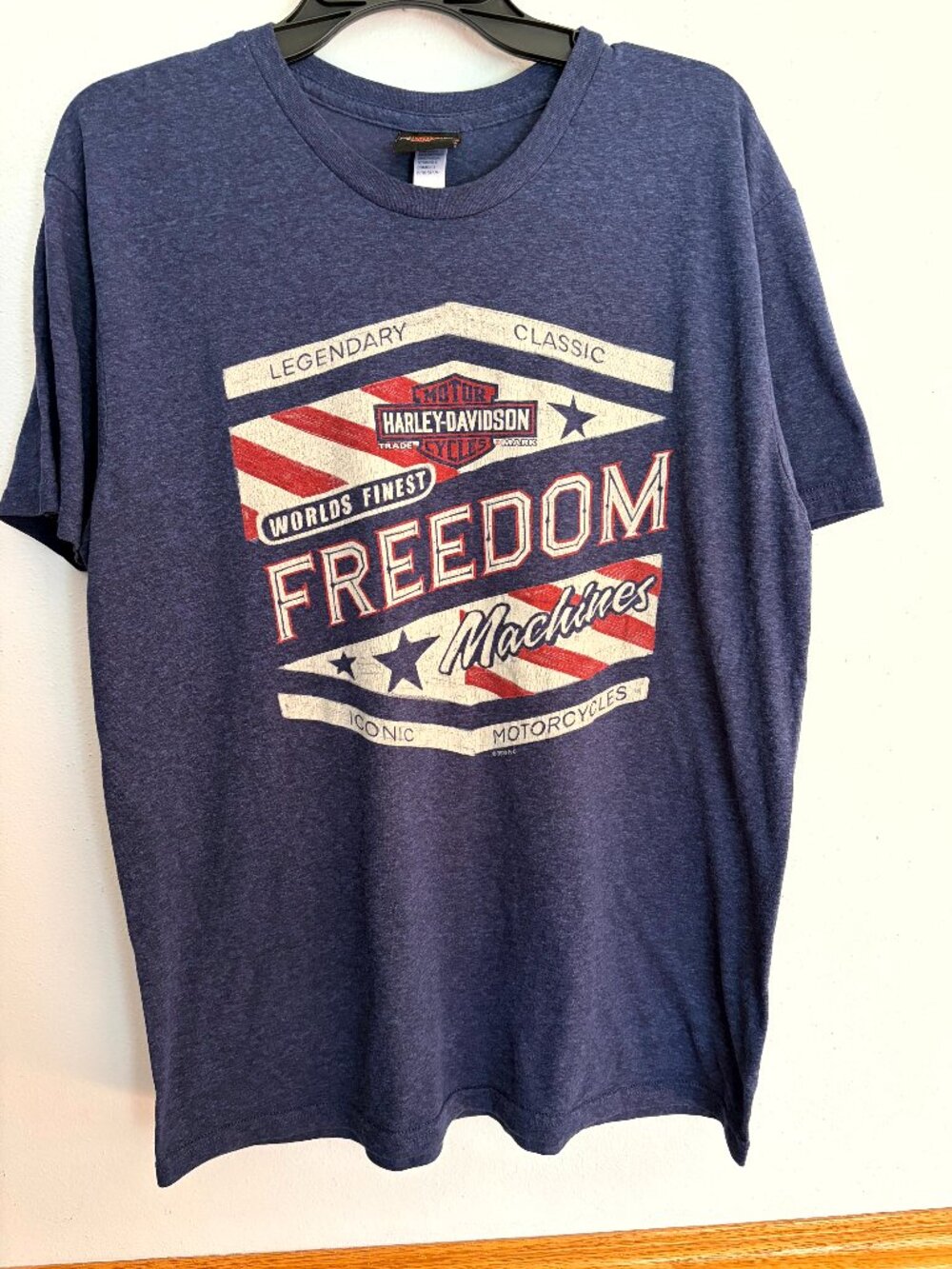 Harley Davidson Motorcycle T-shirt Men's size Large Blue short sleeve Freedom